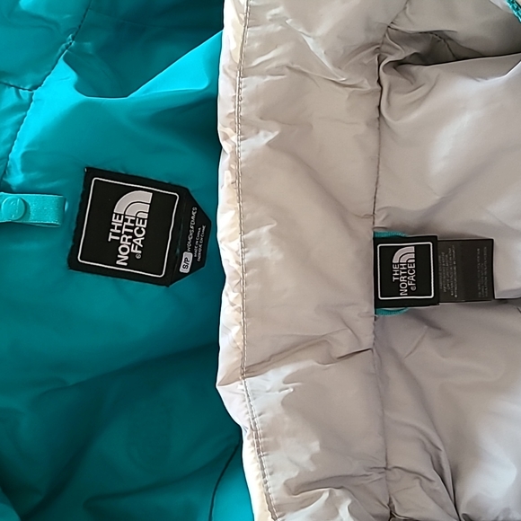The North Face - Women's 3 in 1 Ski and Snow Jacket - Size Small - Picture 4 of 6
